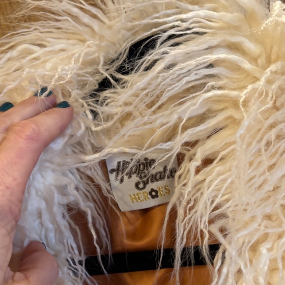 The Hippie Shake Penny Lane Jacket with Faux Fur Trim - Picture 5 of 8